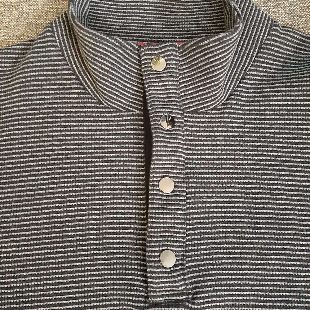 Collared Gray Sweater Medium - Picture 4 of 7